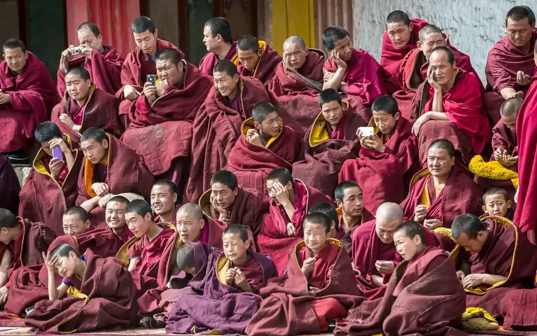 Buddyzm tybetański w Polsce: odkryj jego historię i praktyki Buddyzm tybetański w Polsce: odkryj jego historię i praktyki