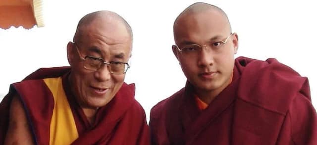 Lama w buddyzmie: Kluczowe nauki i znaczenie w tradycji tybetańskiej Lama w buddyzmie: Kluczowe nauki i znaczenie w tradycji tybetańskiej